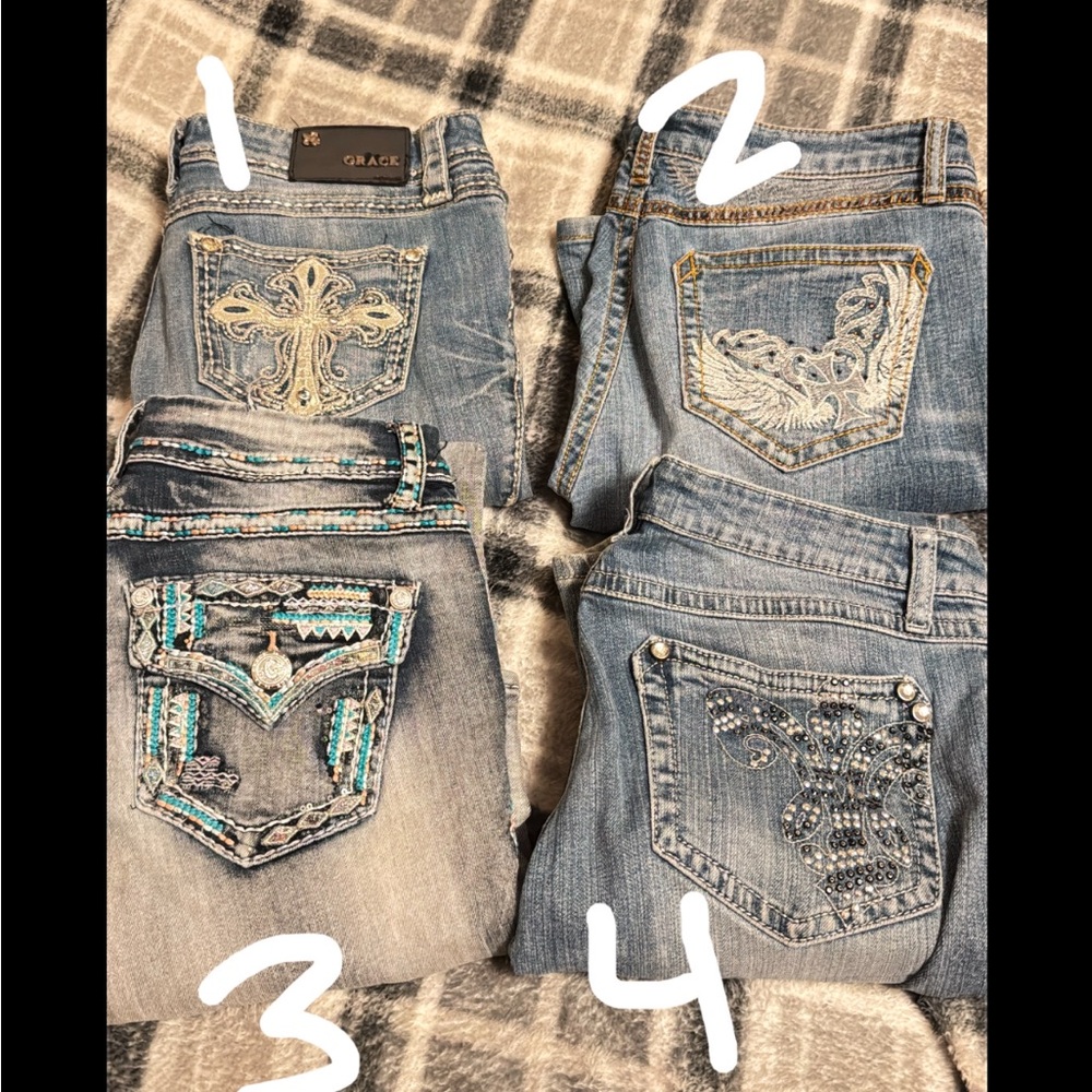 Grace Blue Denim Jeans with Embroidered Pockets